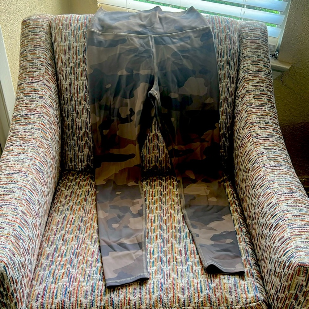Alo Yoga Pants Size Large